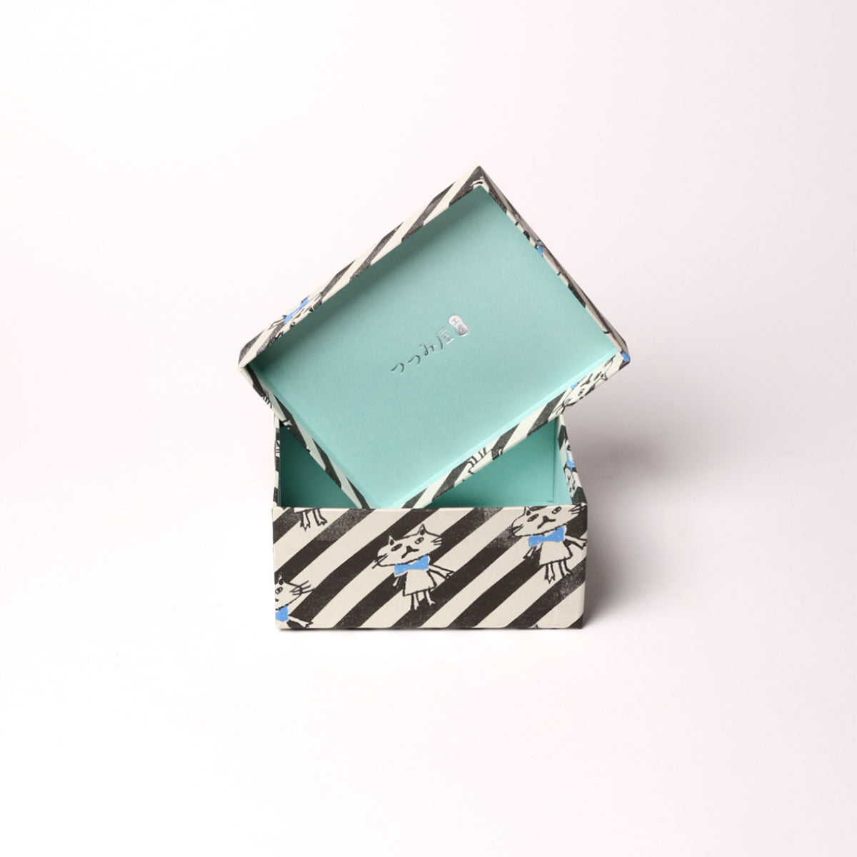 めぐり箱- Zebra and Cat　Sサイズ